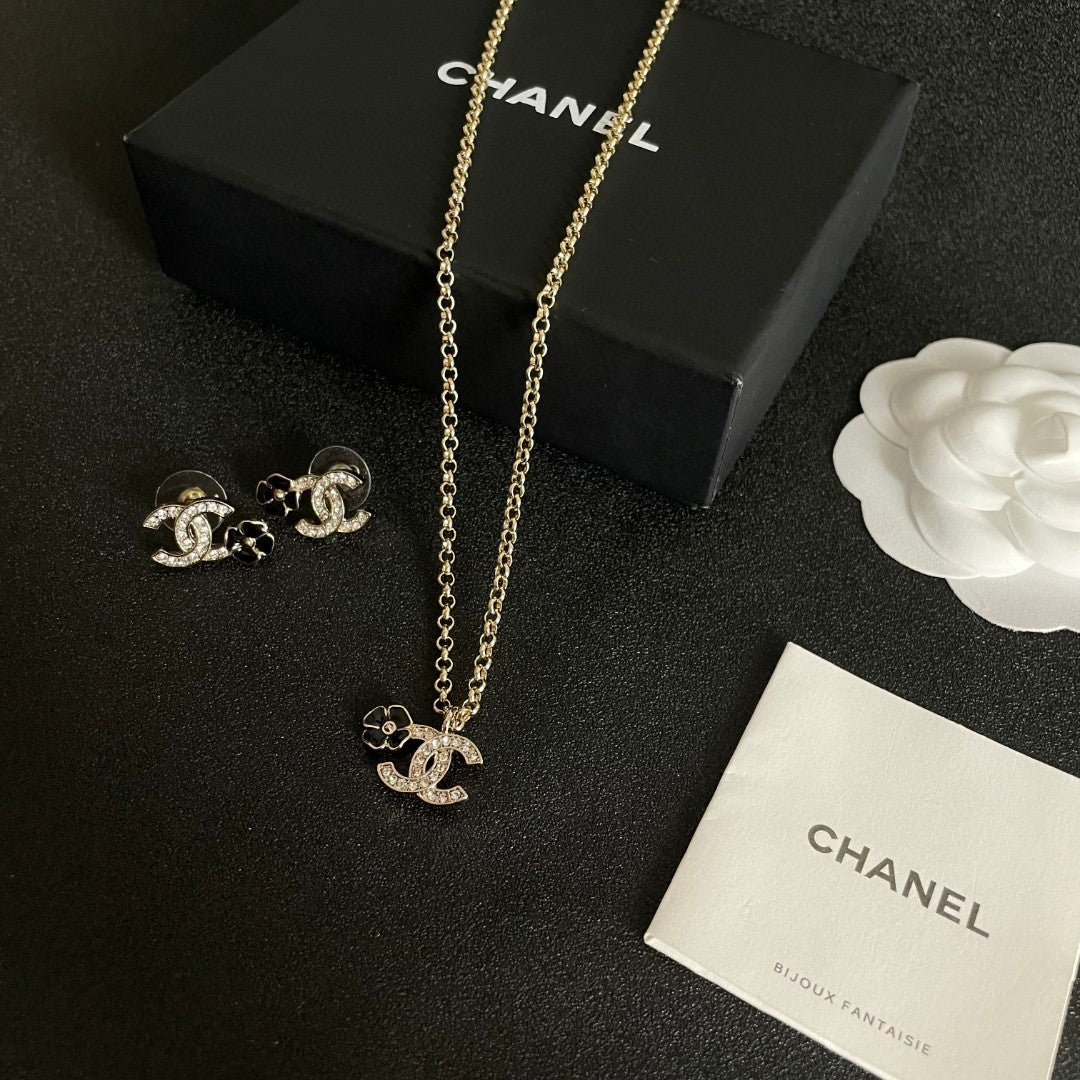 Chanel Interlocking C Camellia Necklace - album image 5