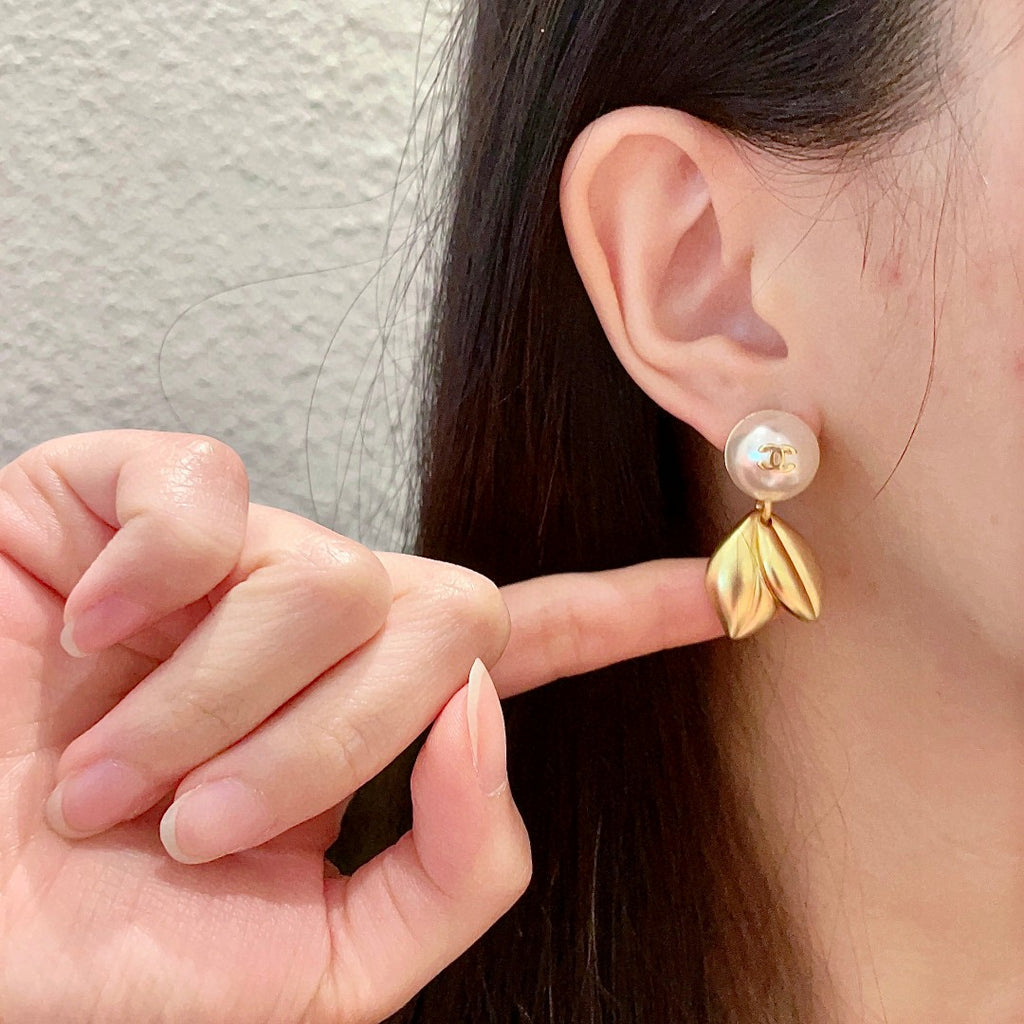Chanel Interlocking C Earrings - album image 2