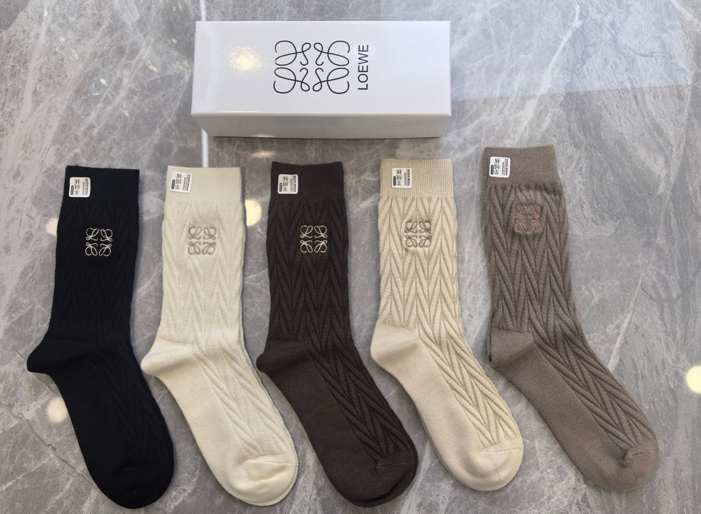 Loewe cable knit anagram crew socks - view 2