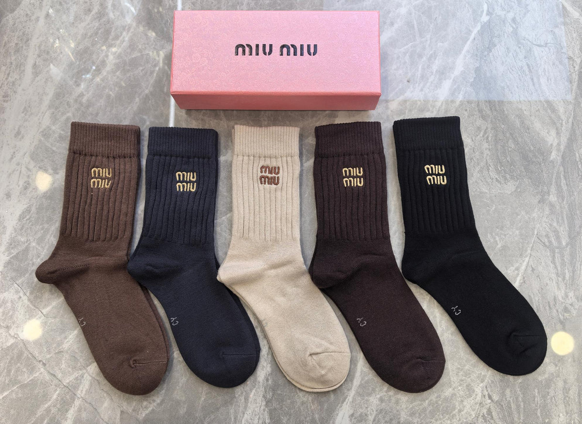 Miu Miu muted ribbed stacked logo socks, image 3