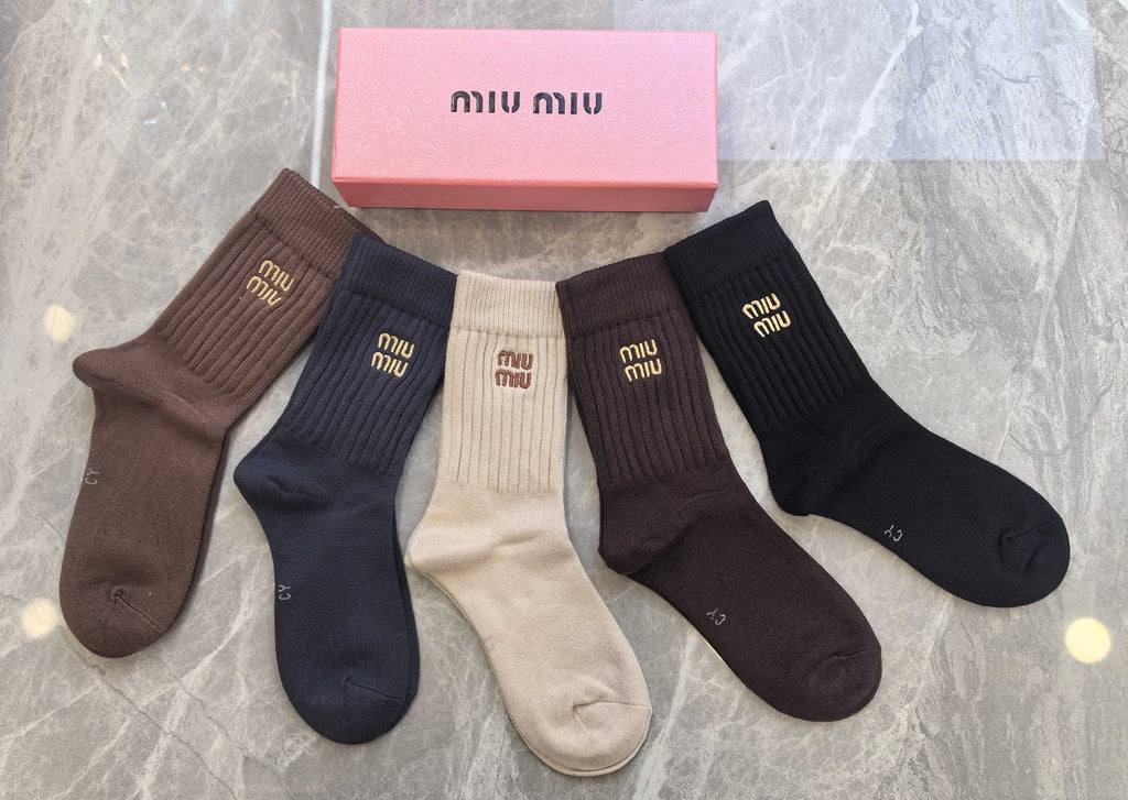 Miu Miu muted ribbed stacked logo socks, image 4