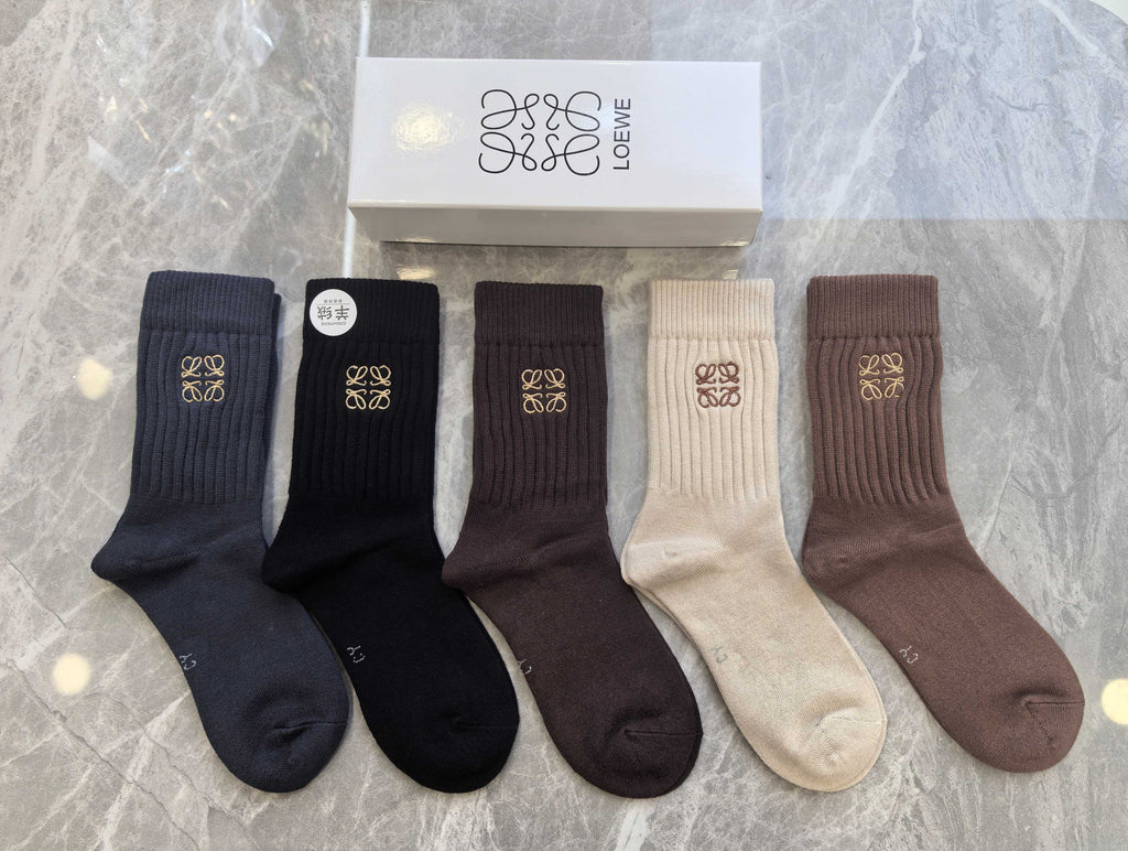 Loewe dark neutral ribbed anagram crew socks - view 3