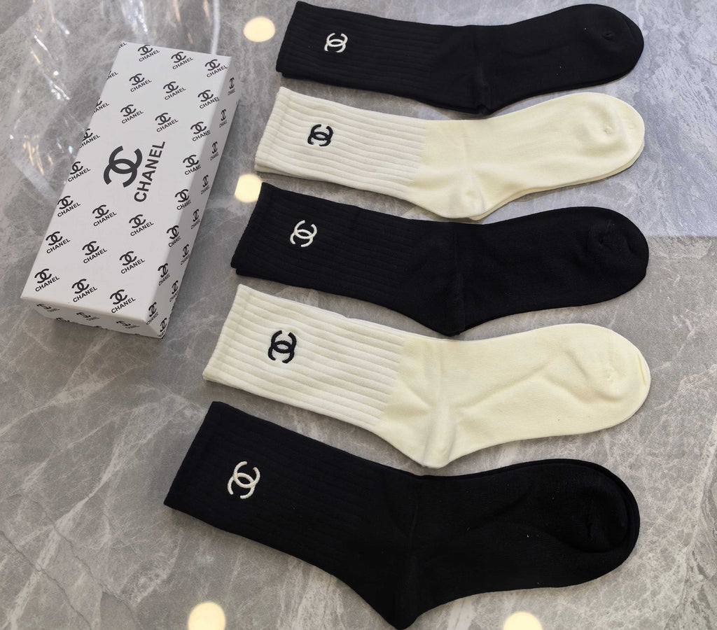 Chanel cream black small emblem crew socks - view 4