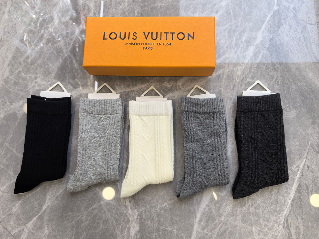 Louis Vuitton tonal ribbed emblem crew socks, image 4