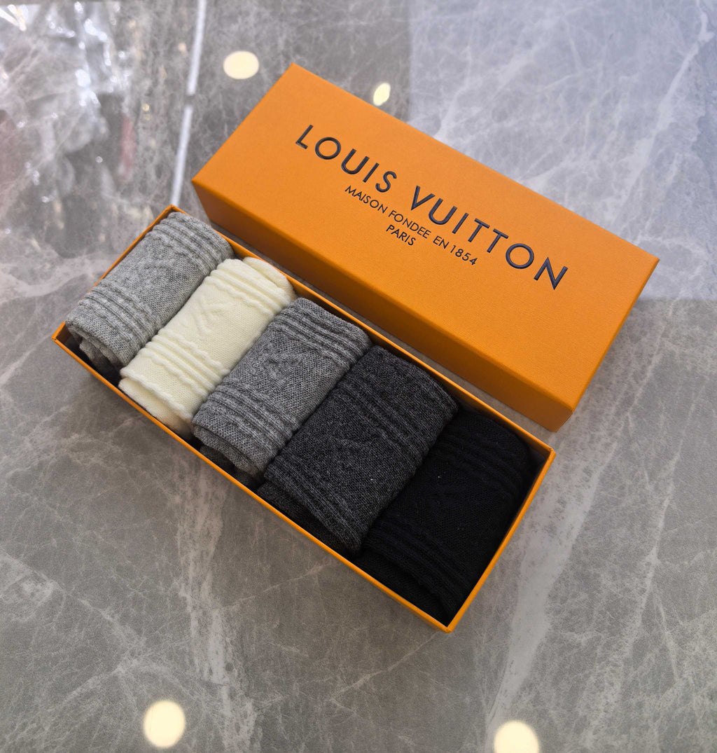 Louis Vuitton tonal ribbed emblem crew socks, image 6