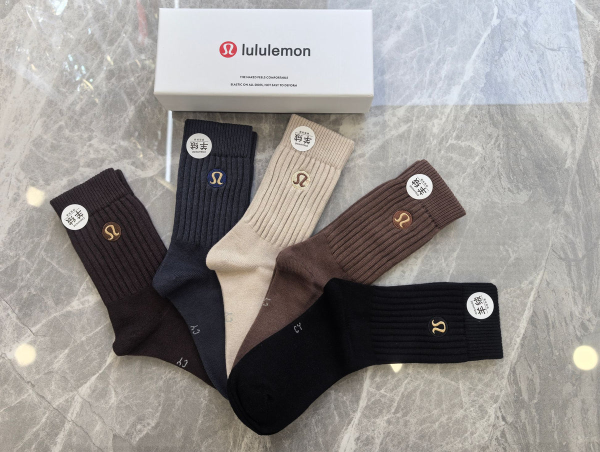 Lululemon dark ribbed emblem crew socks - view 3