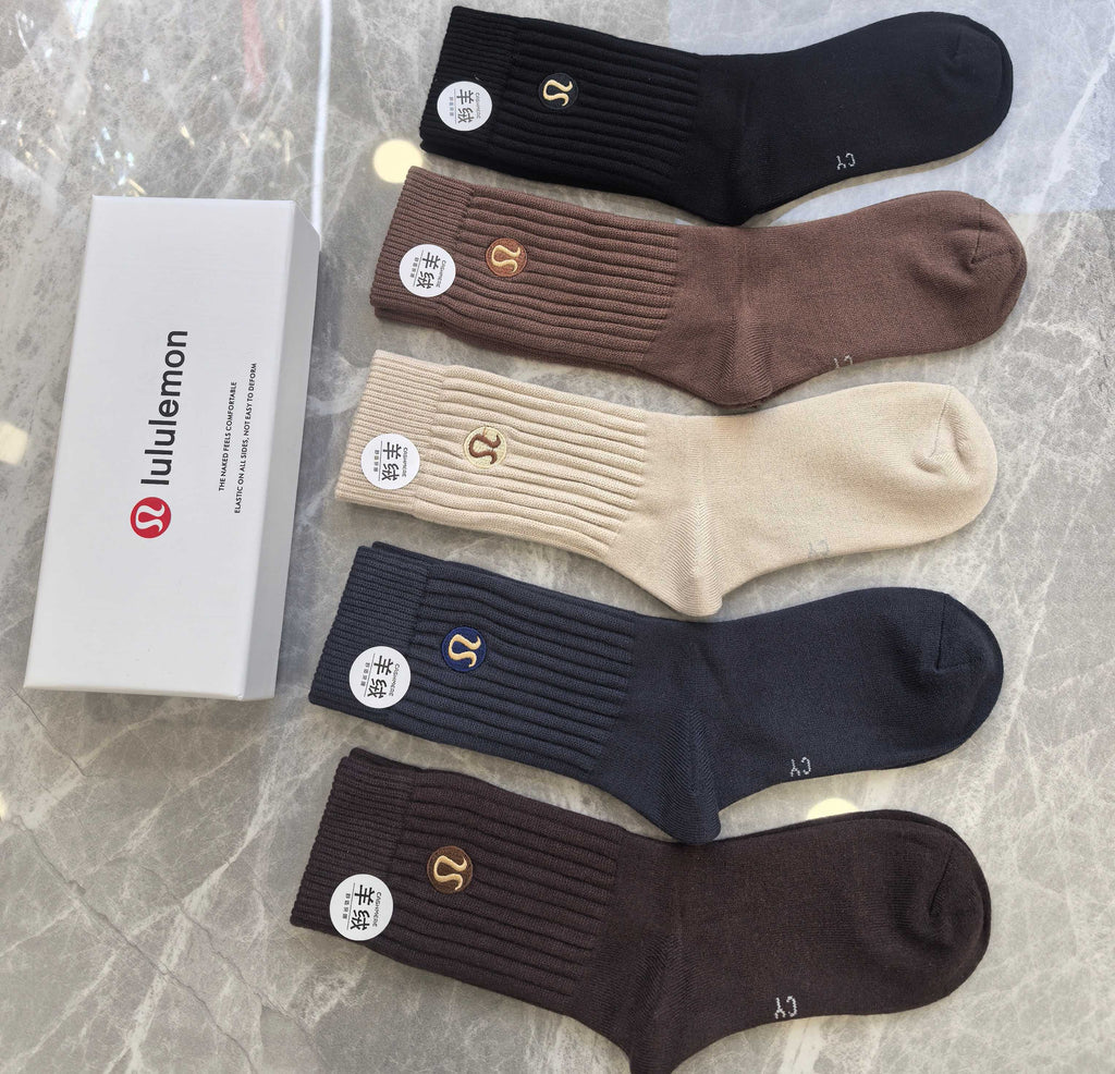 Lululemon dark ribbed emblem crew socks - view 2