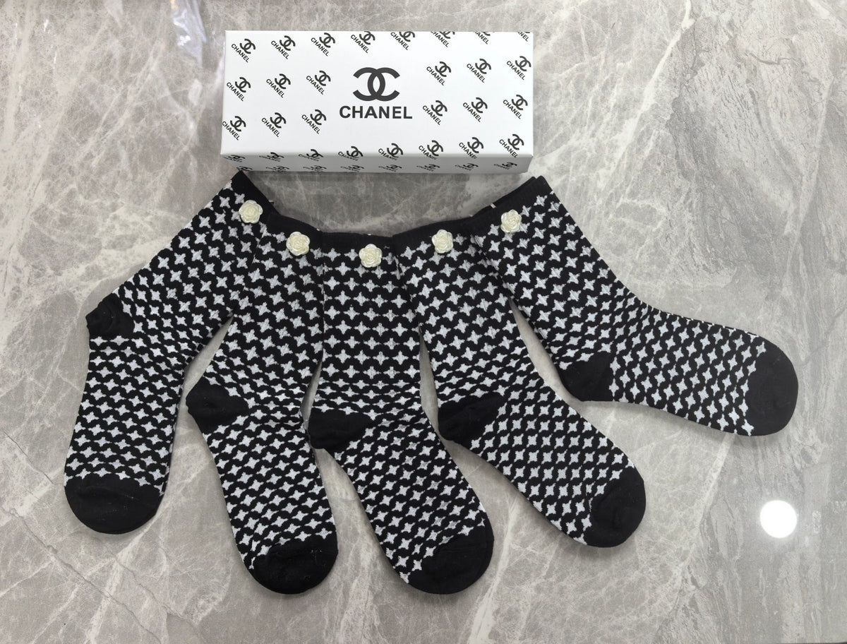 Chanel allover geometric pattern crew socks - view 2