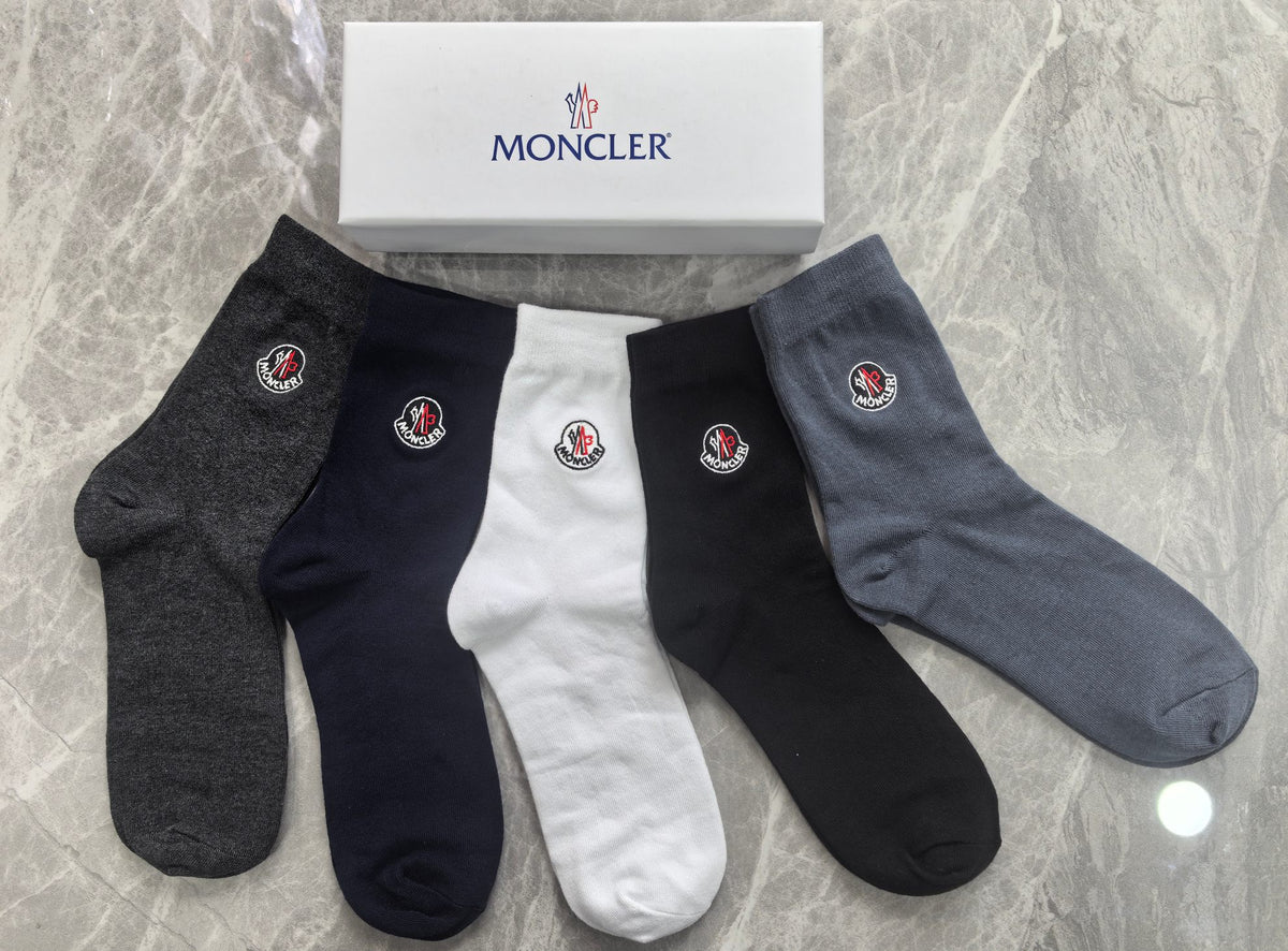 Moncler dark neutral round crest crew socks - view 4