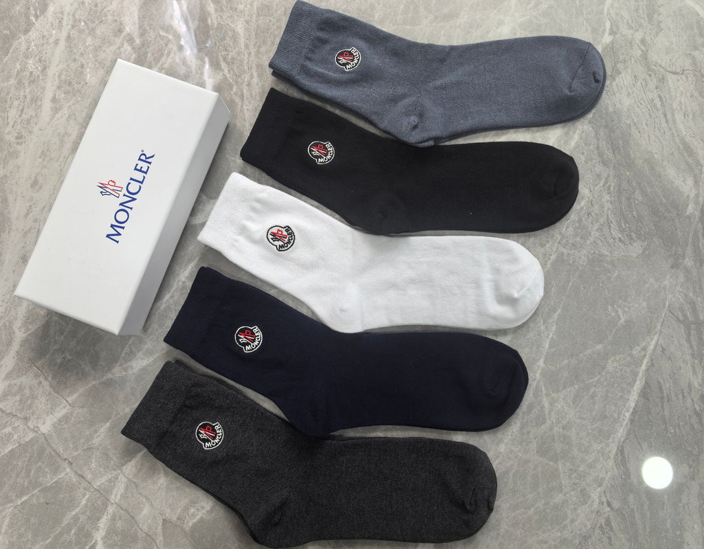Moncler dark neutral round crest crew socks - view 3