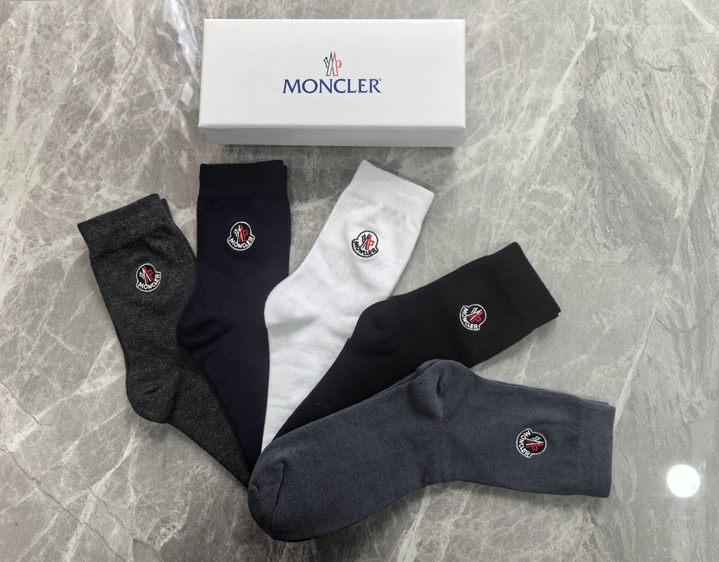 Moncler dark neutral round crest crew socks - view 6