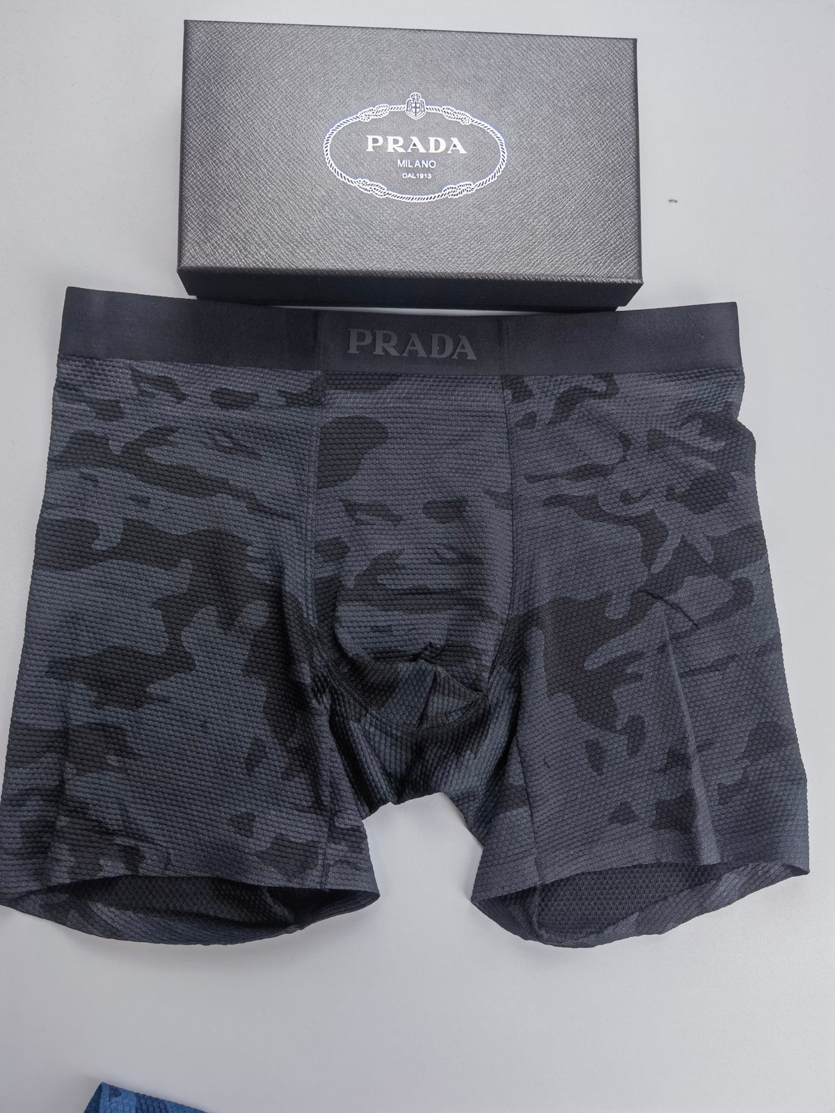 Prada extended leg contrast lettering boxer briefs - view 4