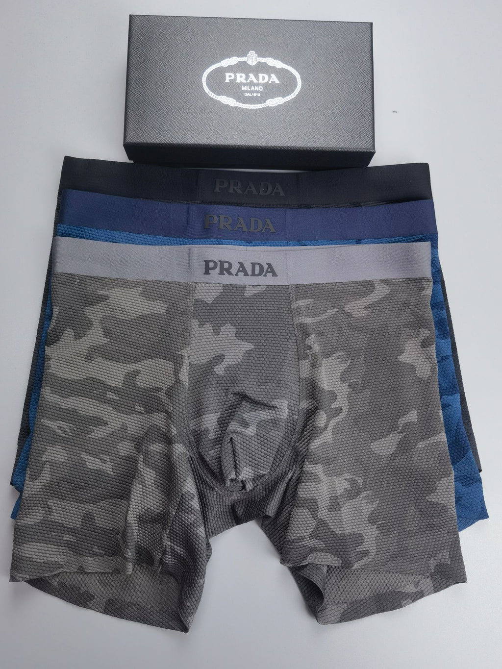 Prada extended leg contrast lettering boxer briefs - view 5