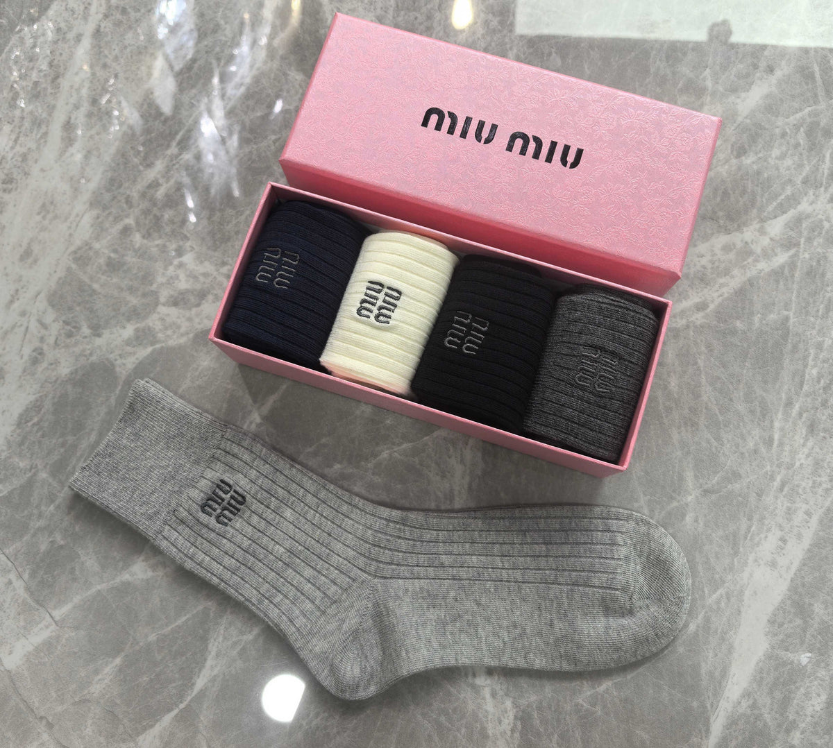 Miu Miu navy mix ribbed logo crew socks, image 5