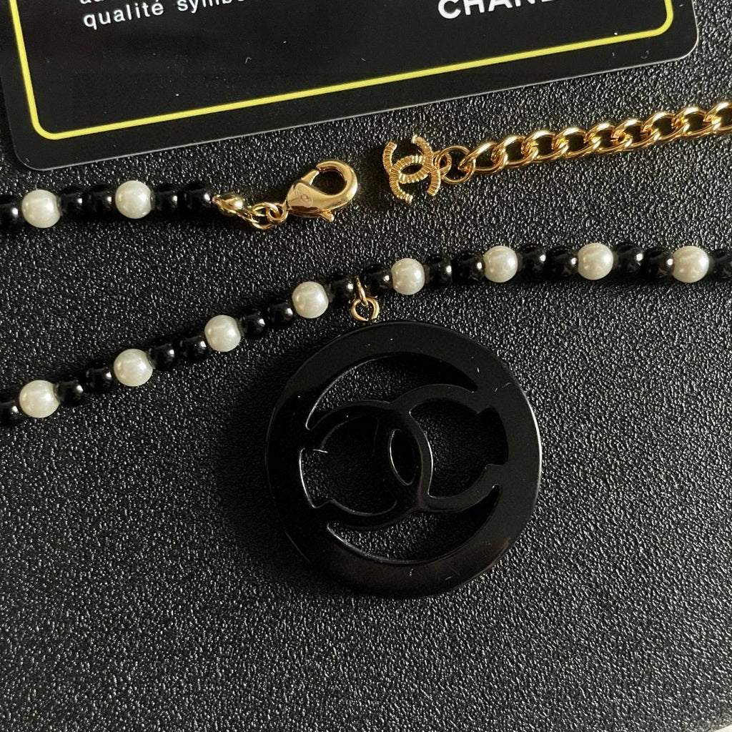 Chanel Interlocking C Pearl Necklace - album image 7