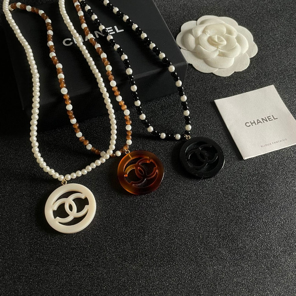 Chanel Interlocking C Pearl Circular Necklace - album image 10