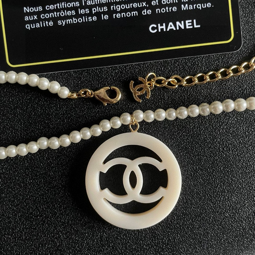 Chanel Interlocking C Pearl Circular Necklace - album image 7