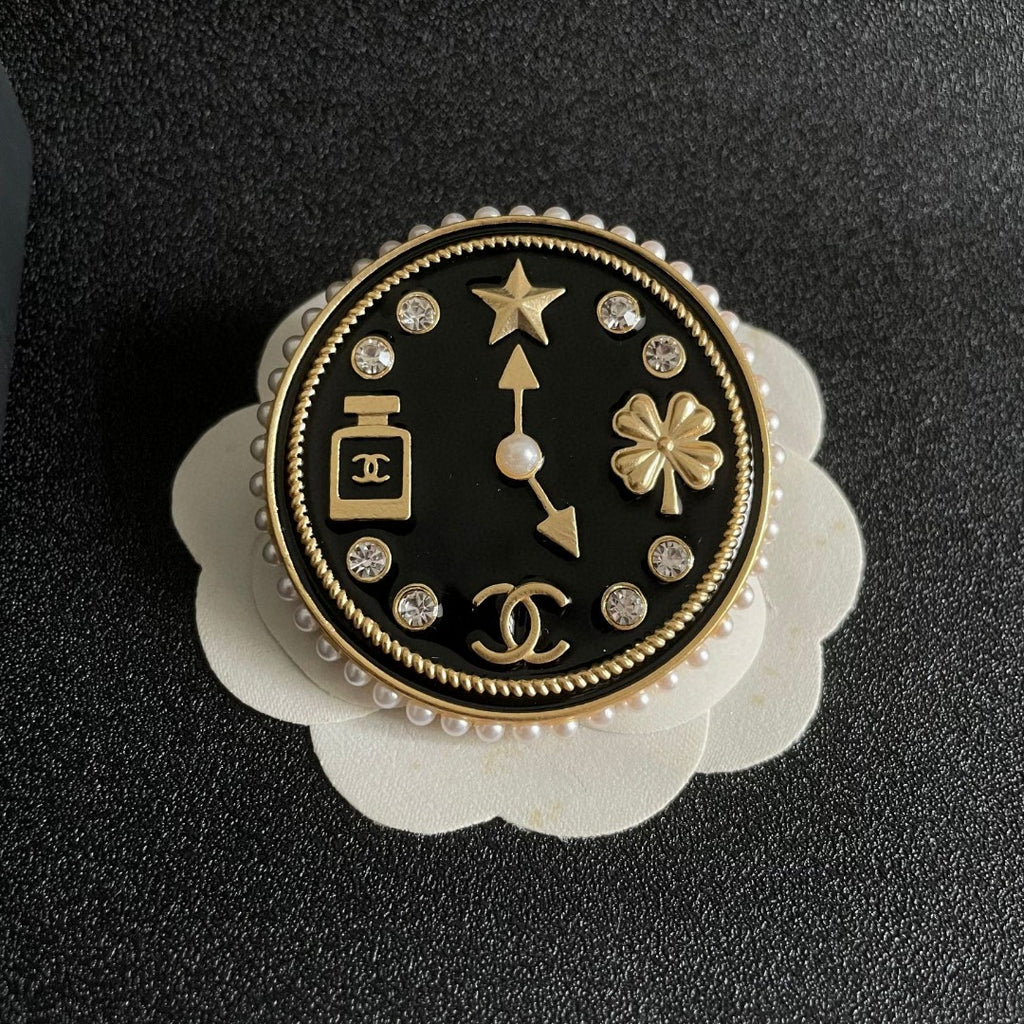 Chanel Interlocking C Perfume Bottle Brooch - album image 8