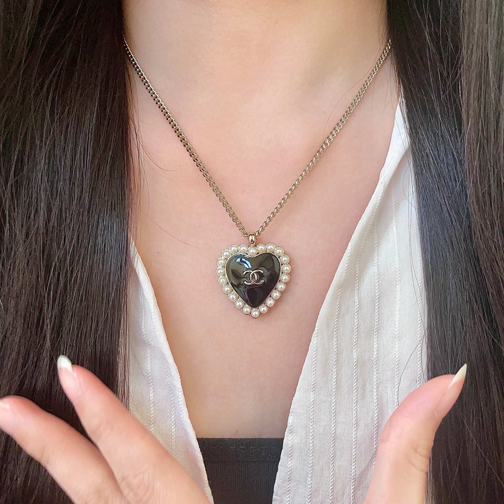 Chanel Interlocking C Pearl Heart Necklace - album image 2