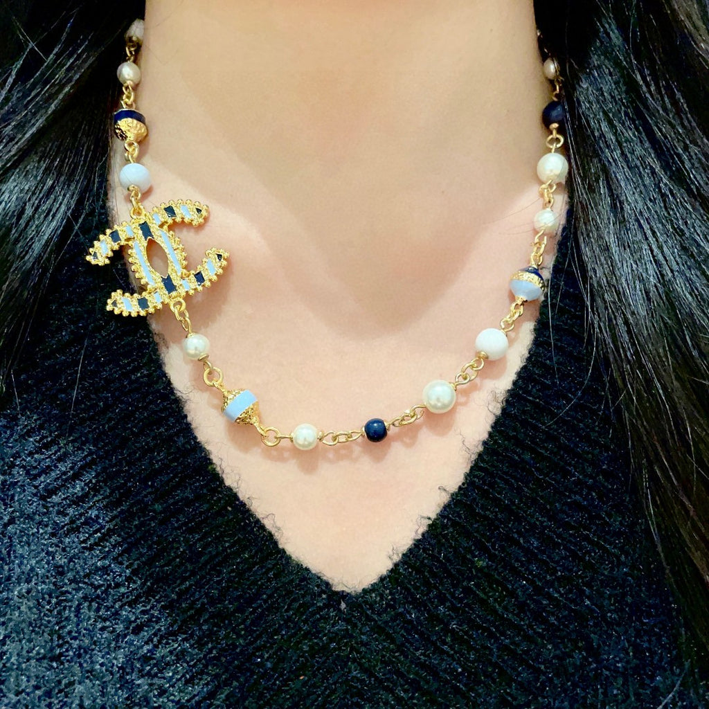 Chanel Interlocking C Pearl Necklace - album image 5