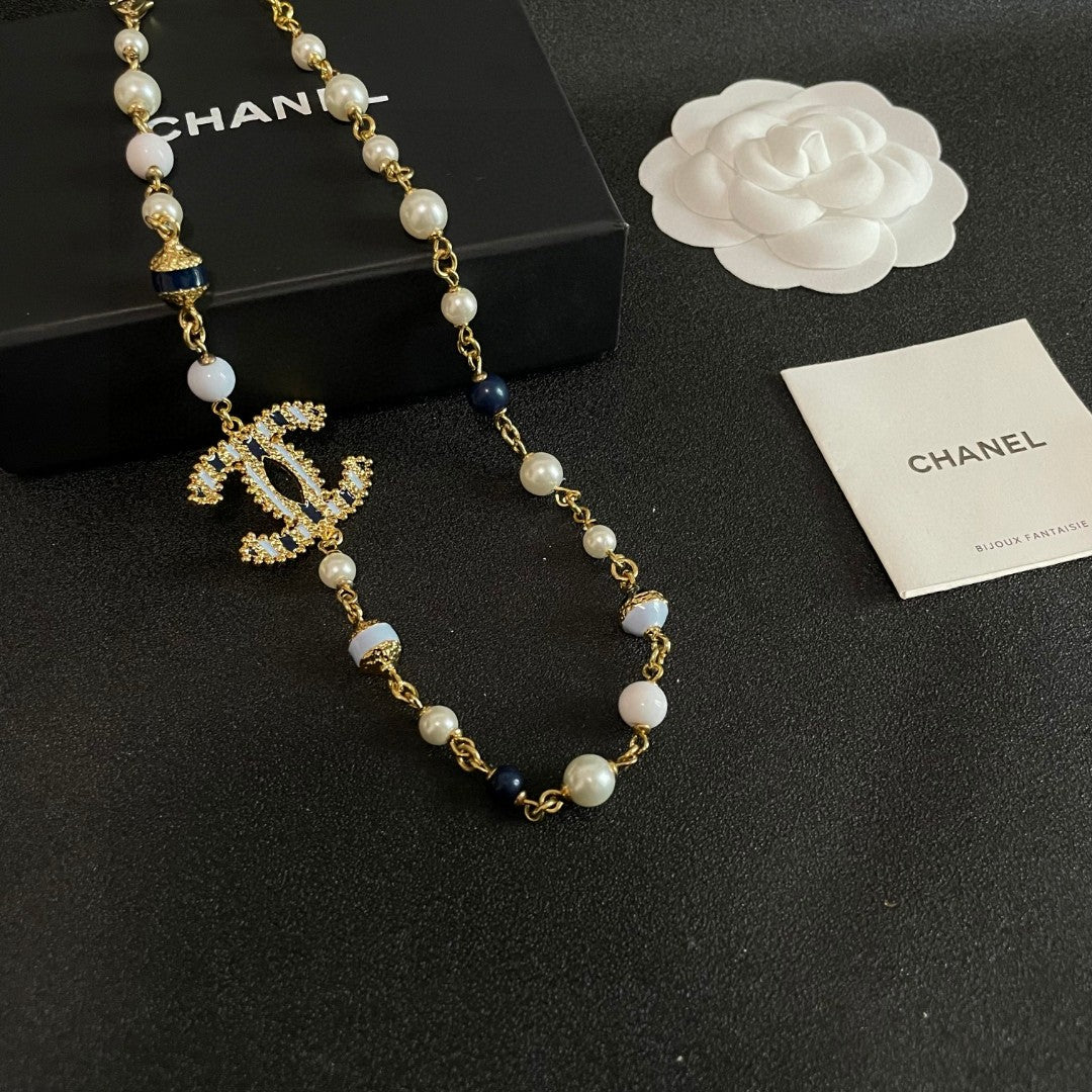 Chanel Interlocking C Pearl Necklace - album image 8