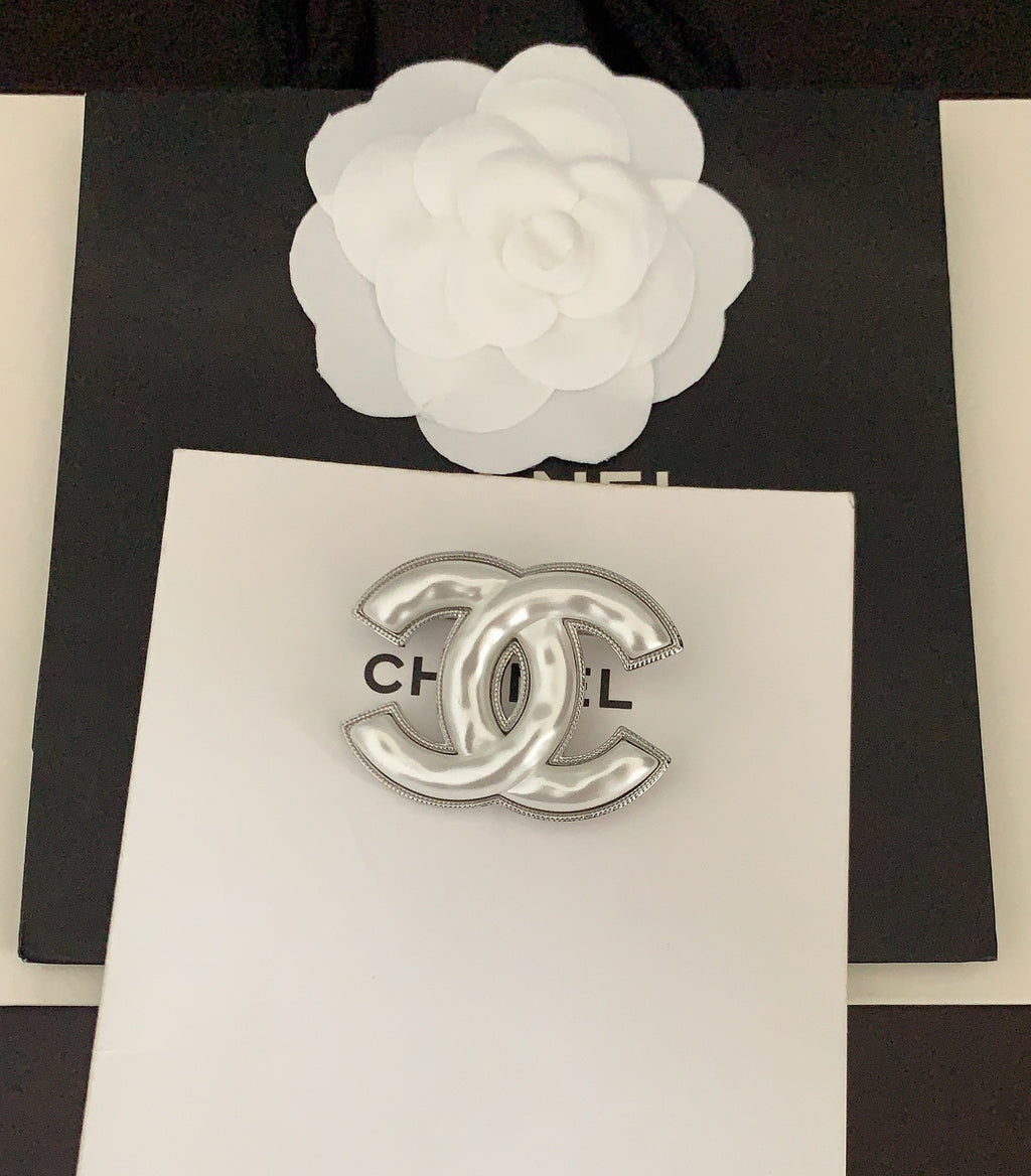 Chanel Resin Brooch - album image 4