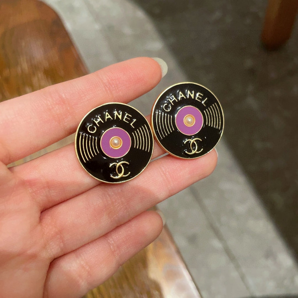 Chanel Interlocking C Letter Stud Earrings - album image 4