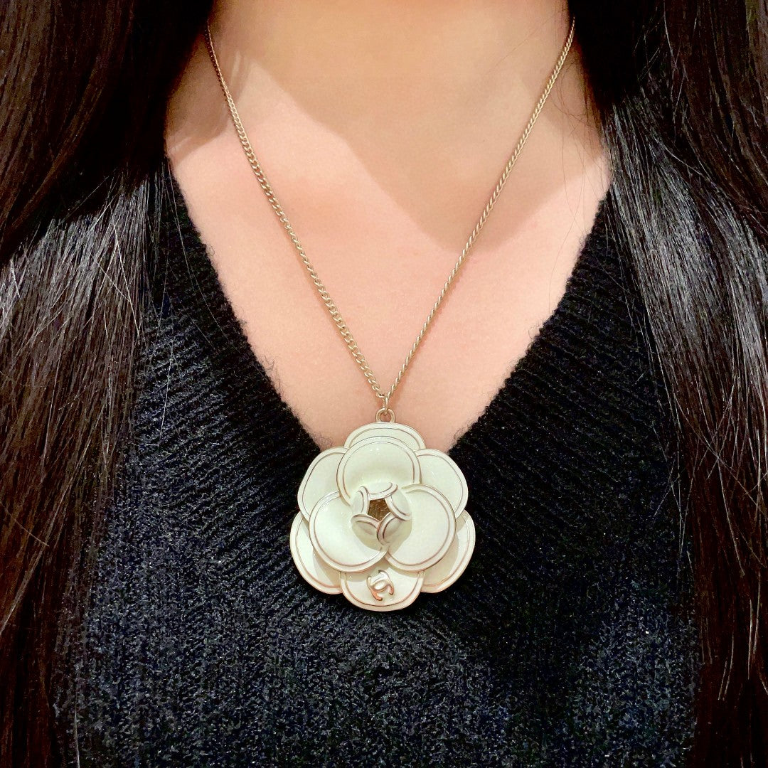 Chanel Interlocking C Camellia Necklace - album image 3