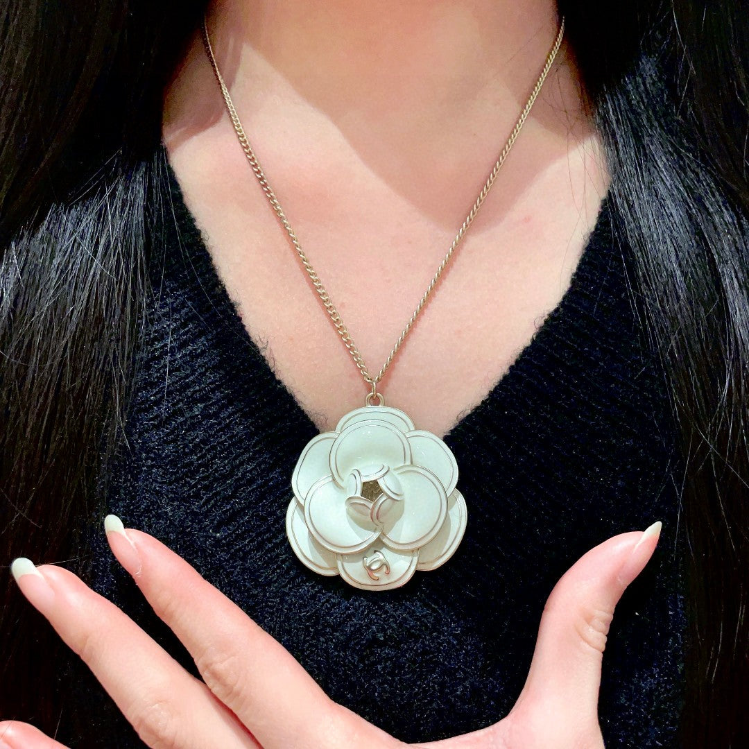 Chanel Interlocking C Camellia Necklace - album image 2