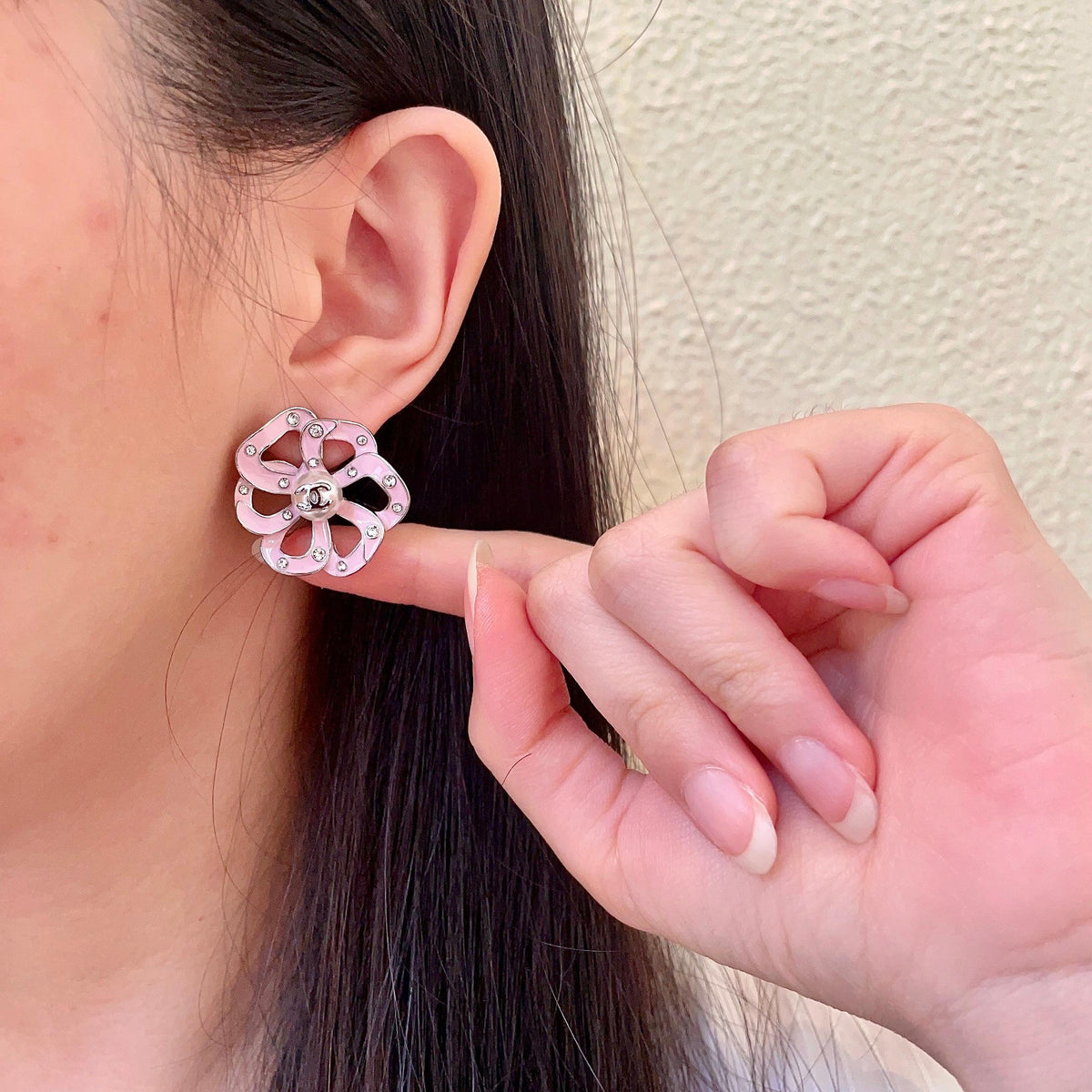 Chanel Interlocking C Camellia Openwork Stud Earrings - album image 2