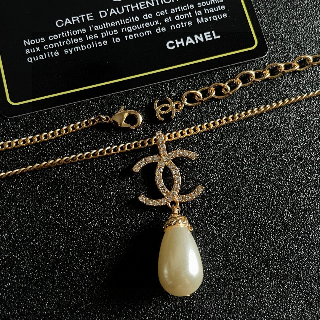 Chanel Interlocking C Pearl Necklace - album image 7