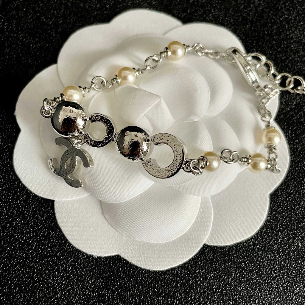 Chanel Pearl Bracelet - album image 7