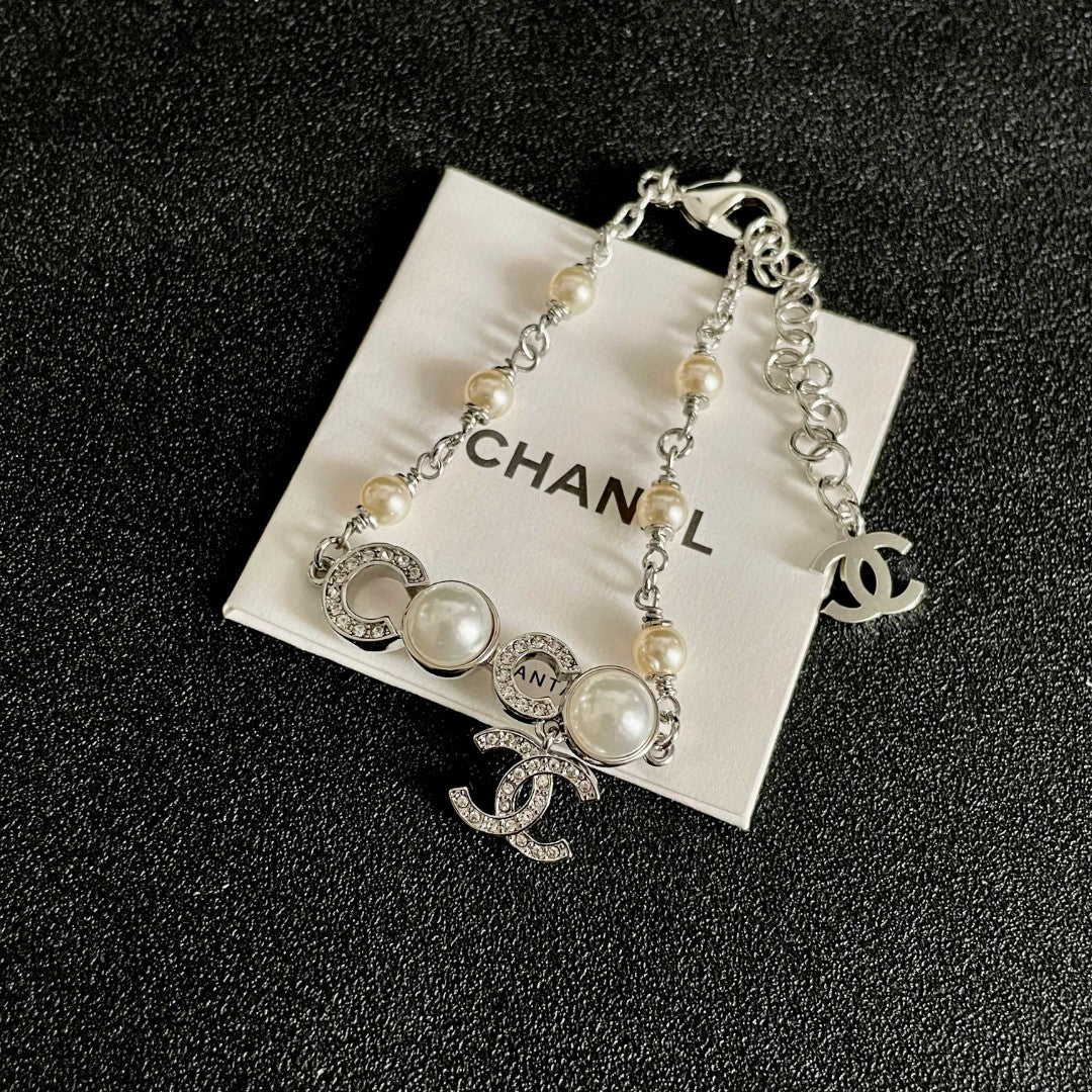 Chanel Pearl Bracelet - album image 9