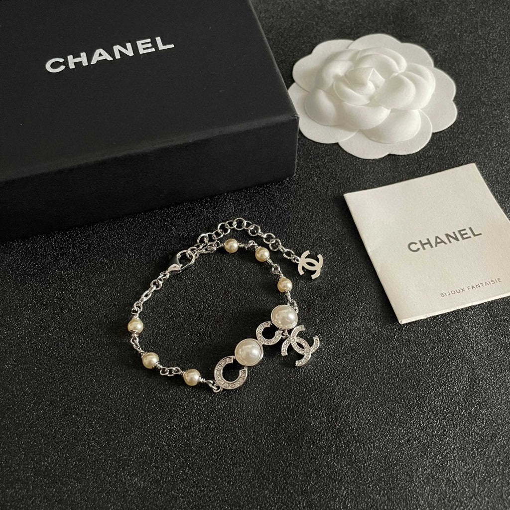 Chanel Pearl Bracelet - album image 6