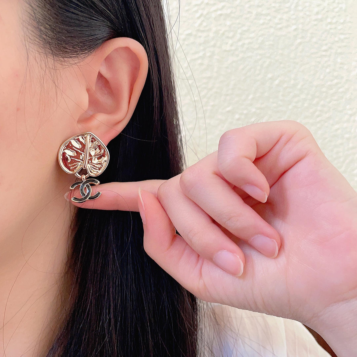 Chanel Interlocking C Earrings - album image 2