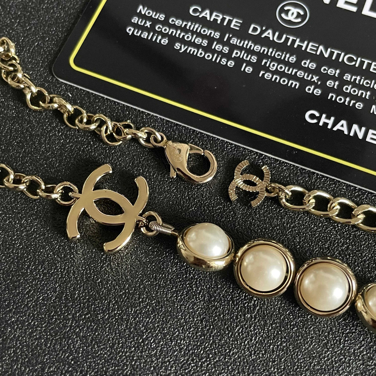 Chanel Interlocking C Pearl Necklace - album image 7