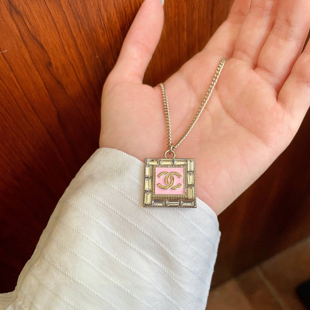 Chanel Interlocking C Necklace - album image 4