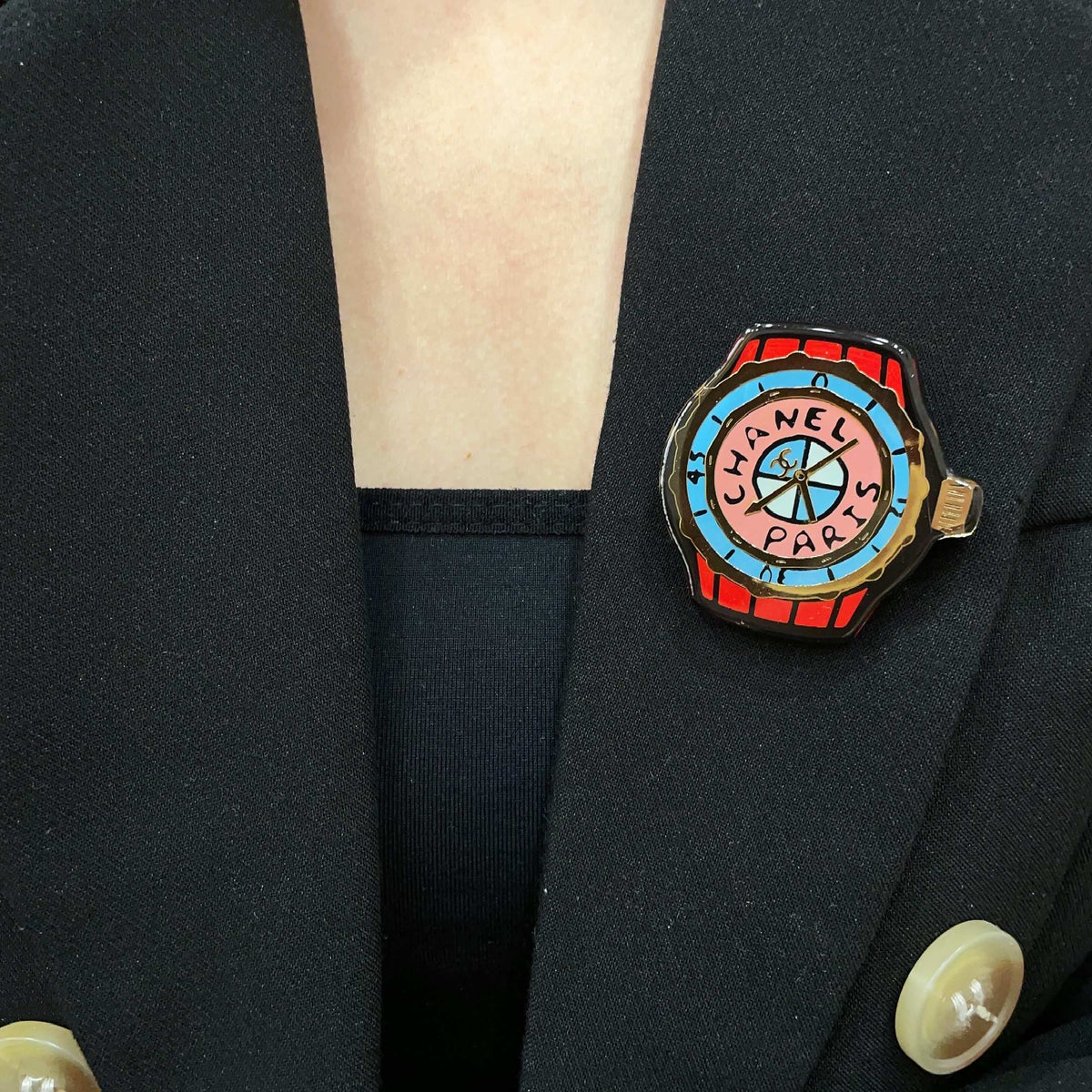 Chanel Interlocking C Letter Brooch - album image 2