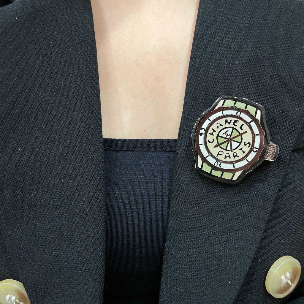Chanel Interlocking C Letter Brooch - album image 2