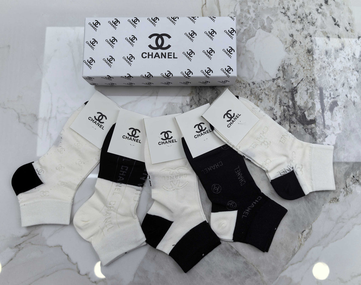 Chanel monochrome contrast heel ankle socks - view 2