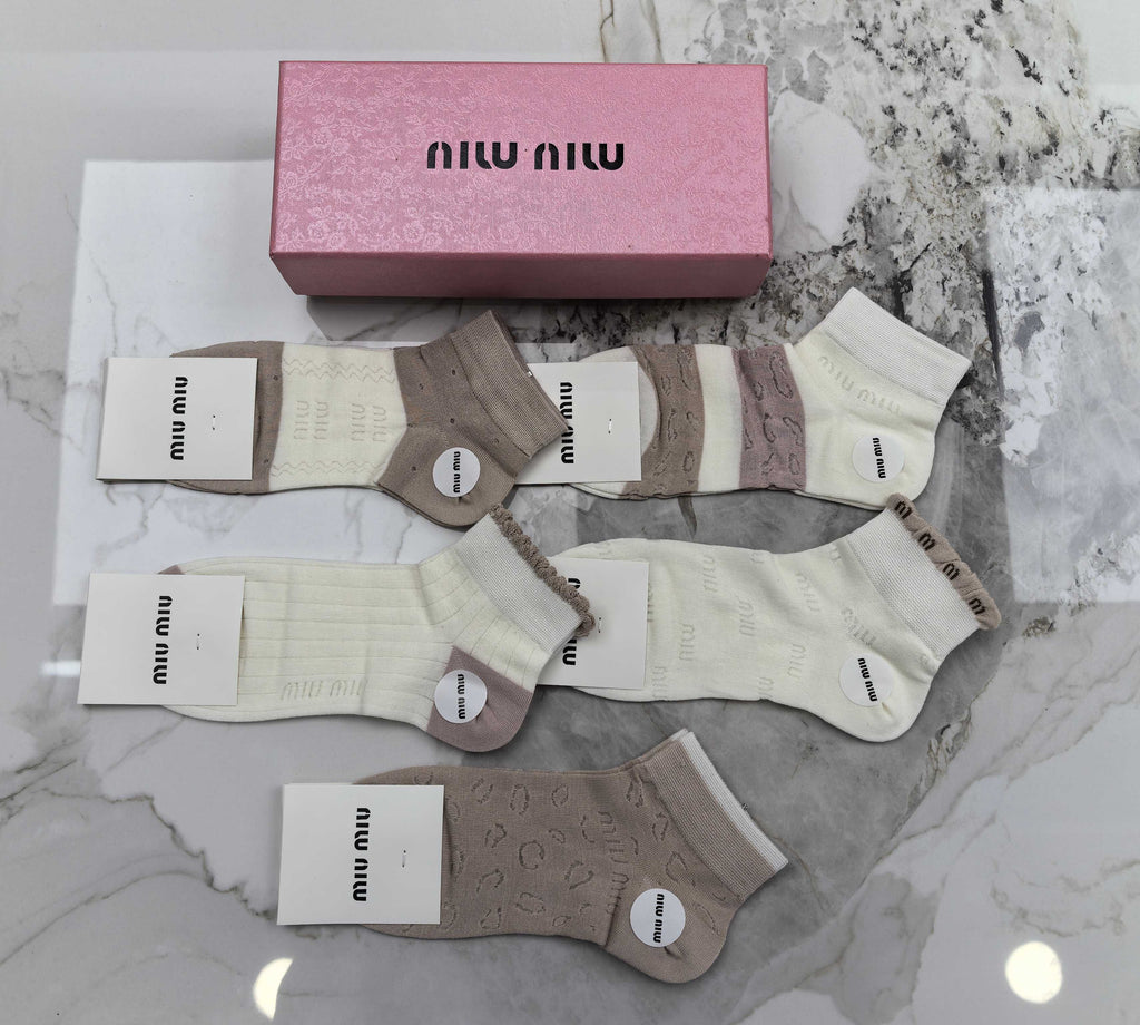 Miu Miu taupe color block ankle socks, image 4