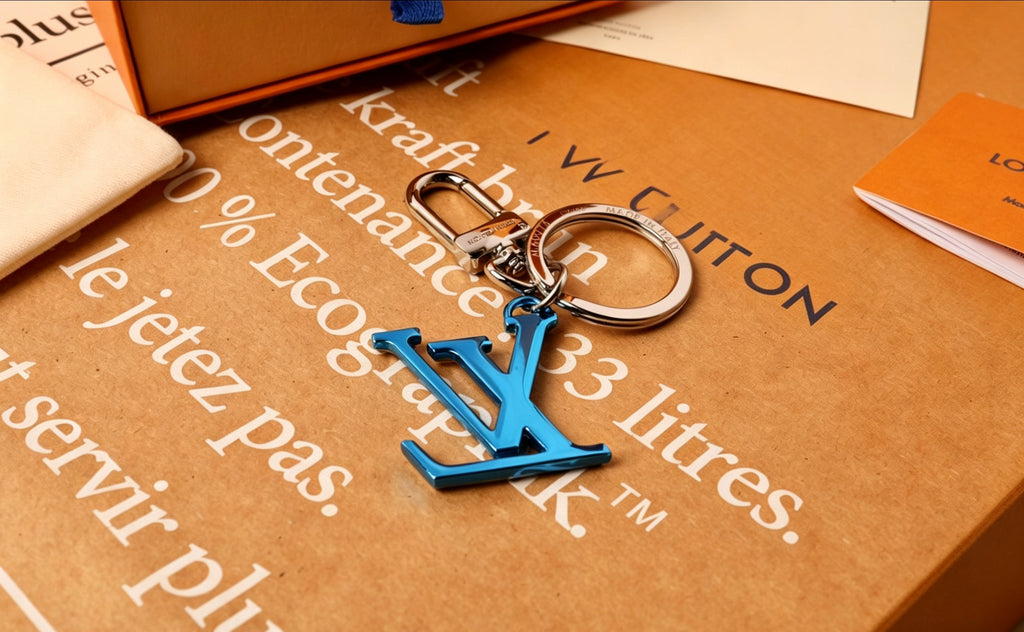 Louis Vuitton Key Letter Keychain - album image 5
