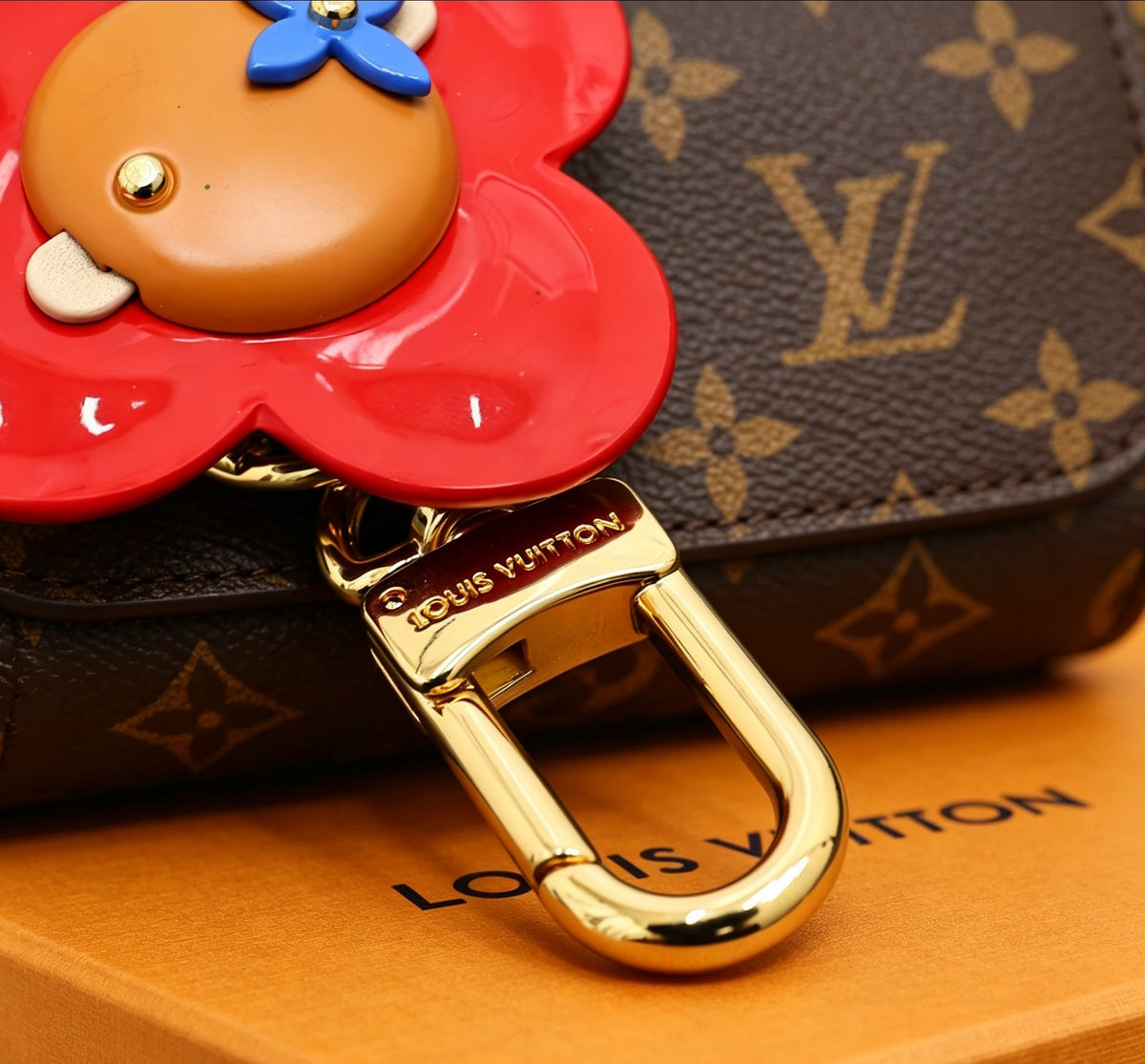 Louis Vuitton Sunflower Keychain - album image 5