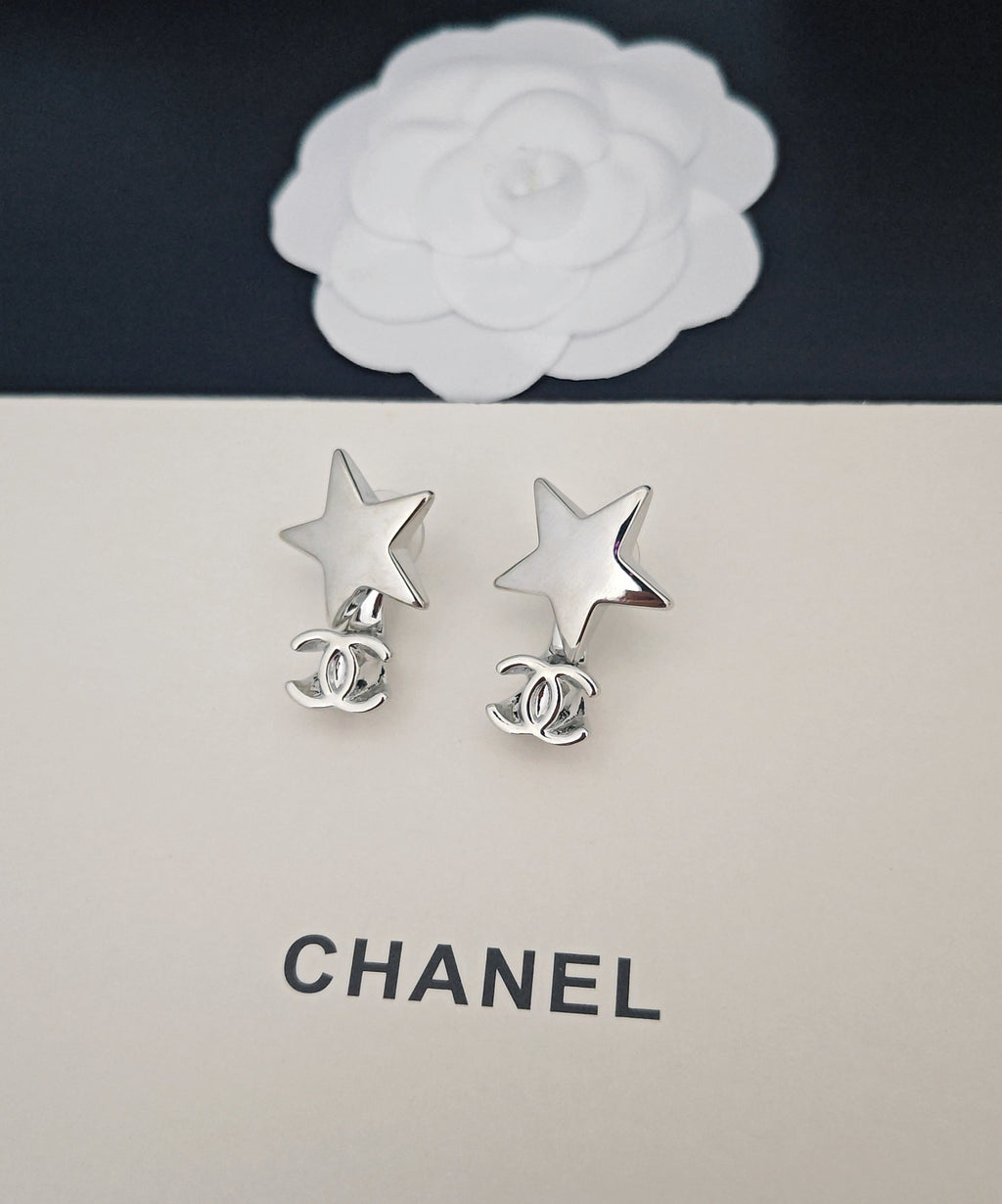 Chanel Star Earrings - album image 5
