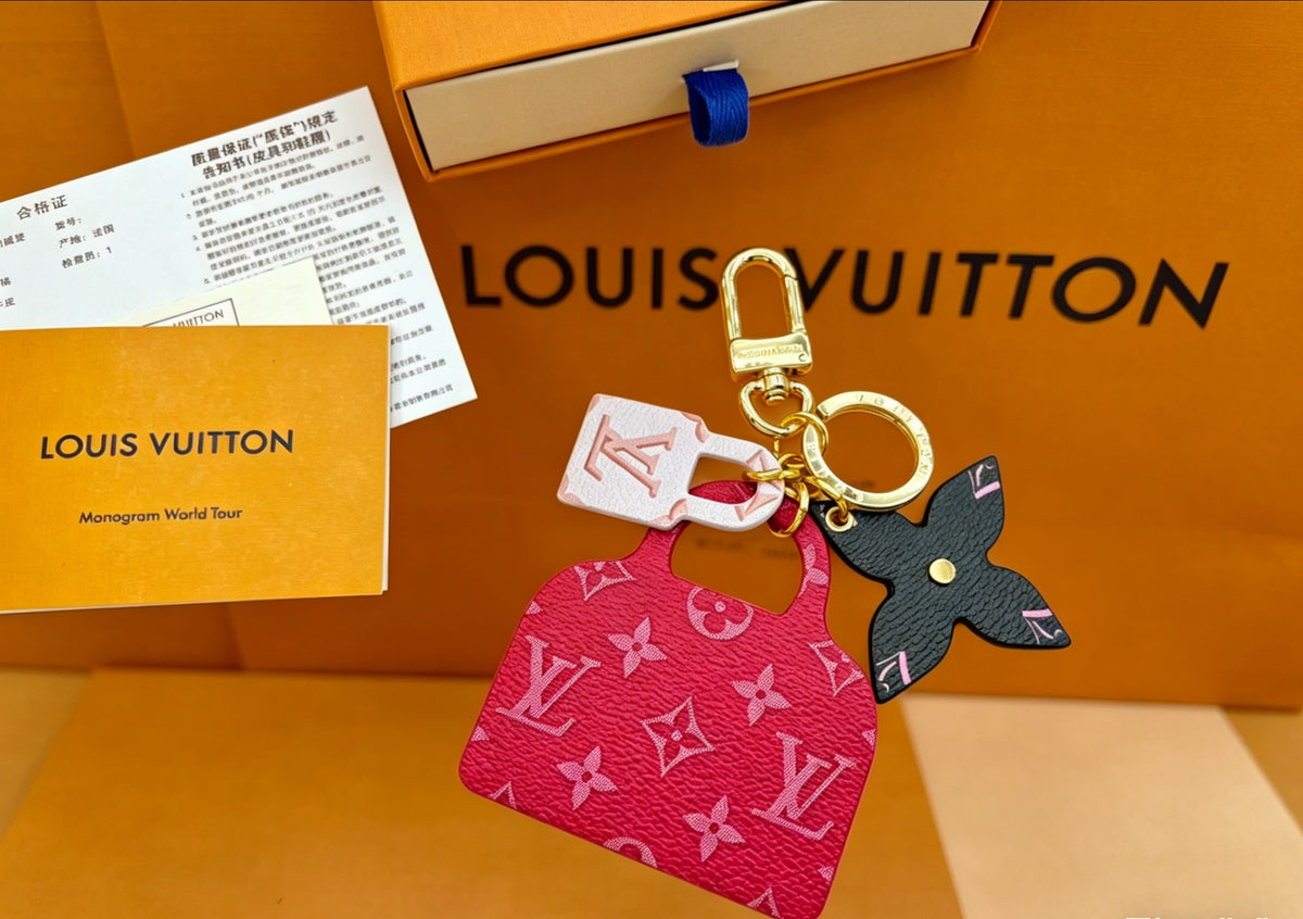 Louis Vuitton Fuchsia Red Gradient Monogram V Letter Keychain - album image 3