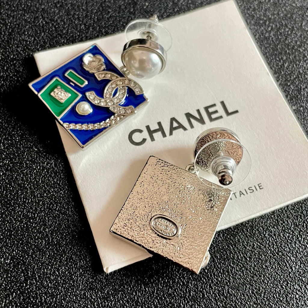 Chanel Interlocking C Asymmetric Earrings - album image 7