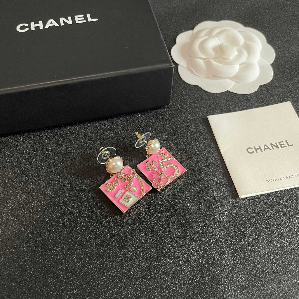 Chanel Interlocking C Asymmetric Earrings - album image 6