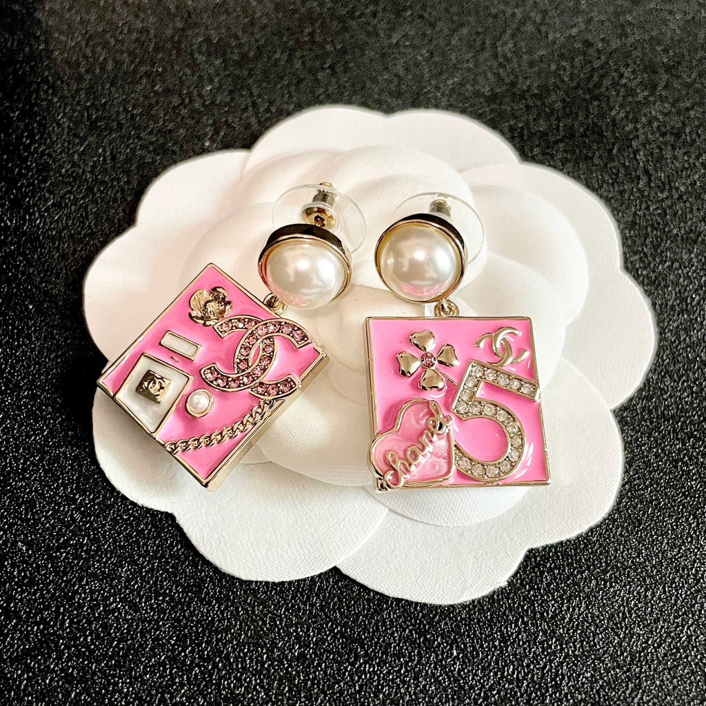 Chanel Interlocking C Asymmetric Earrings - album image 8