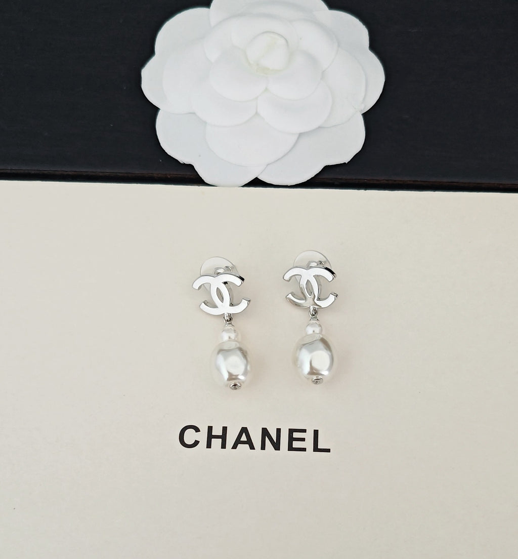 Chanel Pearl Earrings - album image 4