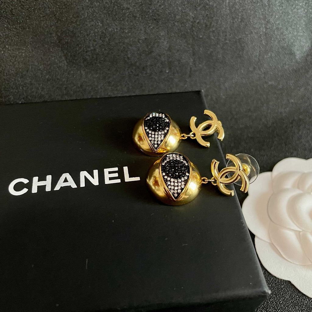 Chanel Interlocking C Earrings - album image 8